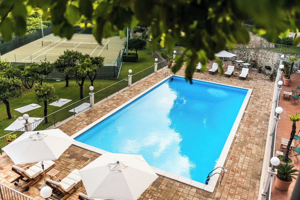 Villa Pulejo 38/48