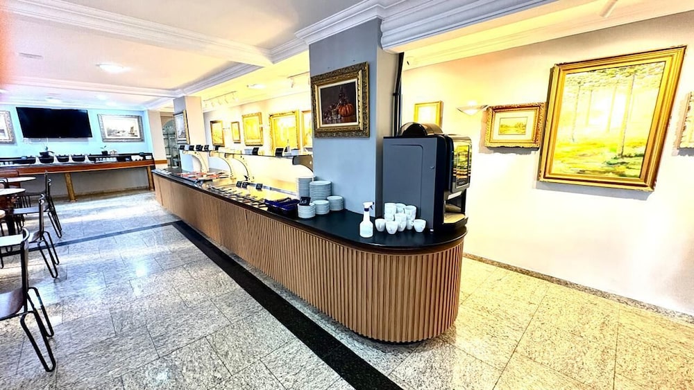 Hotel Del Rey 5/64