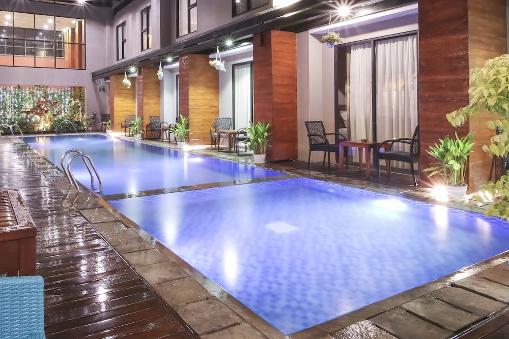 Swiss-Belinn Timika 20/41
