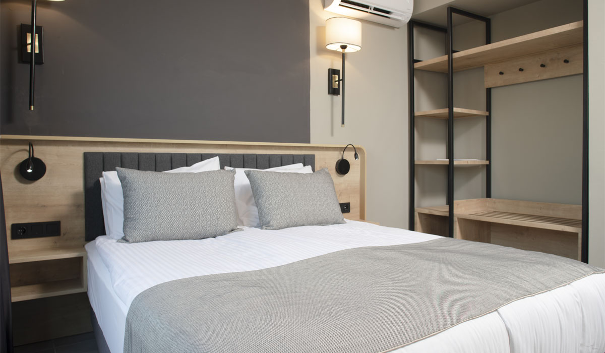 Room, Single, Land View