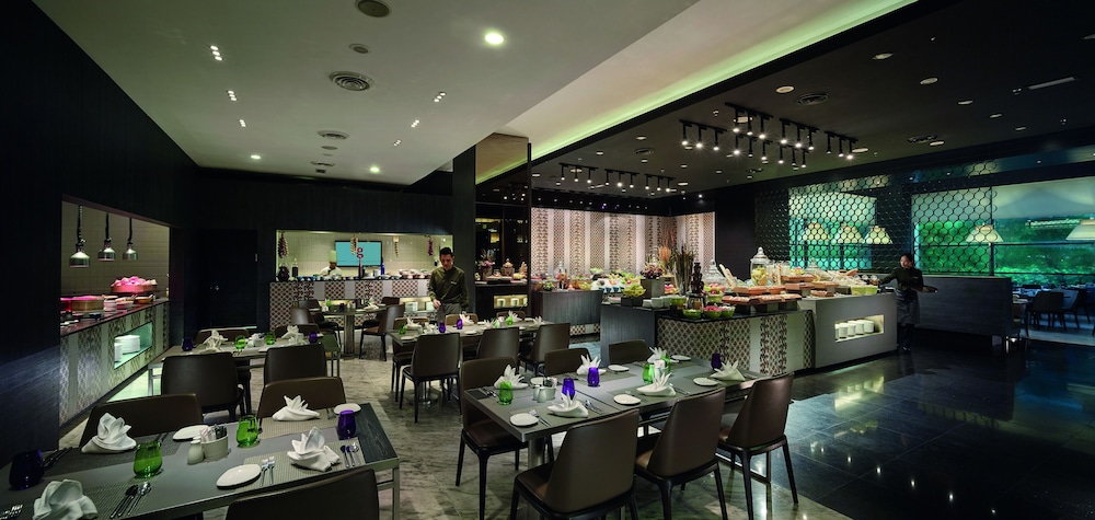 G Hotel Gurney 48/60
