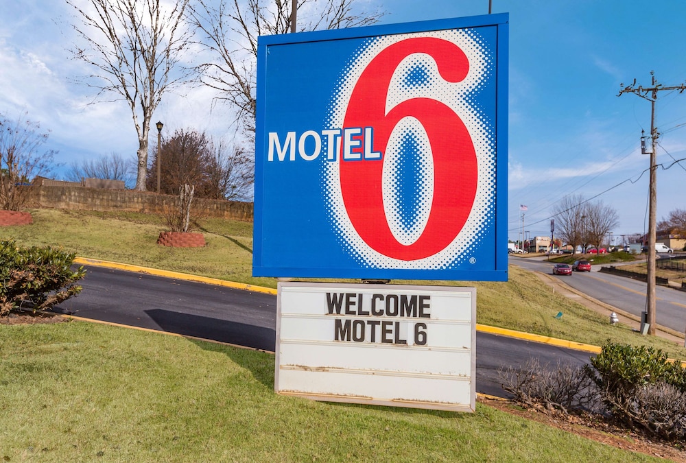 Motel6 Suwanee GA - Gwinnett Center 6/60