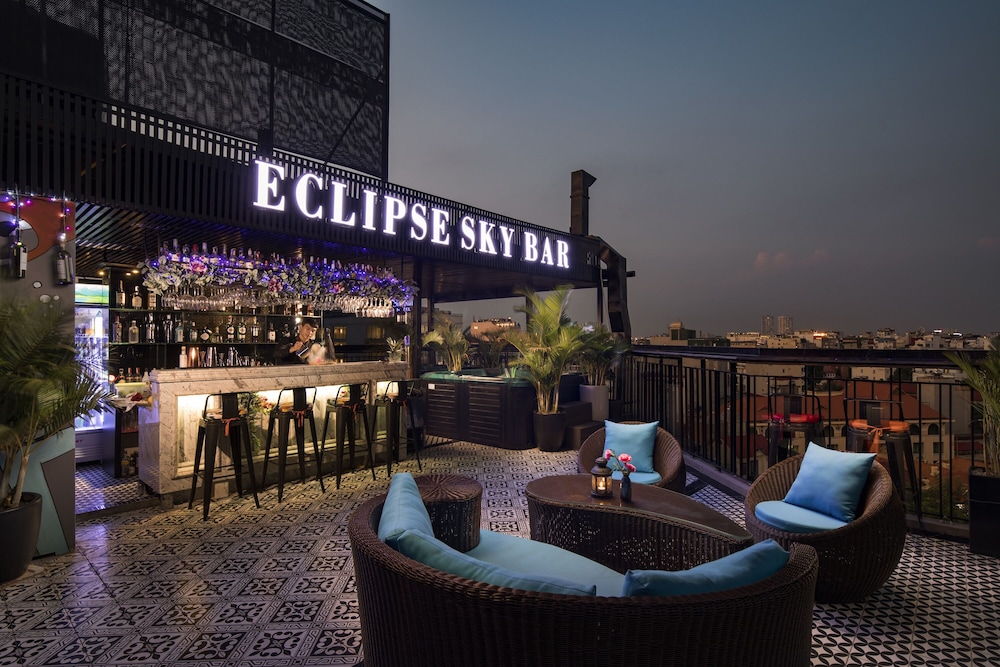 Acoustic Hotel And Spa 36/50