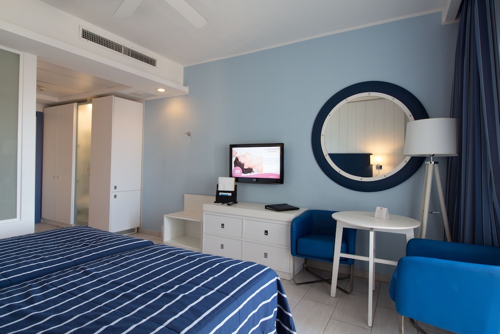 db Seabank Resort and Spa 12/50