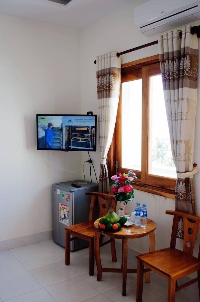 Viet's Hotel 35/54