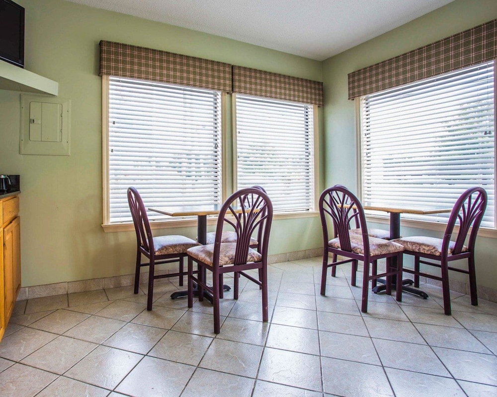 Econo Lodge St. George 27/41