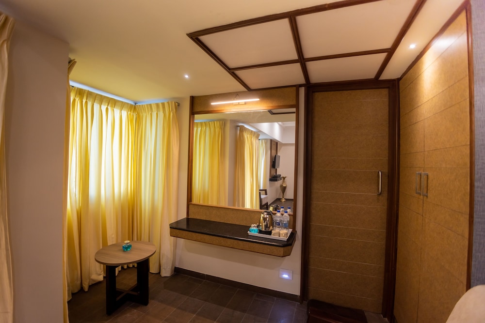 Hotel Grand Sabarees 13/21