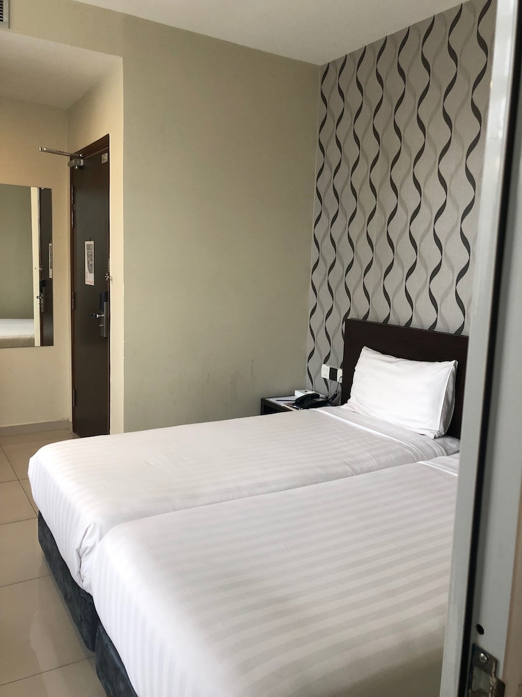 IZUMI HOTEL BUKIT BINTANG 27/52