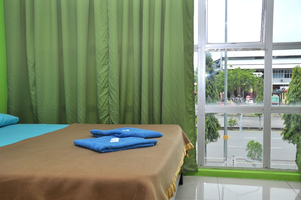 Tanjak Motel 17/19