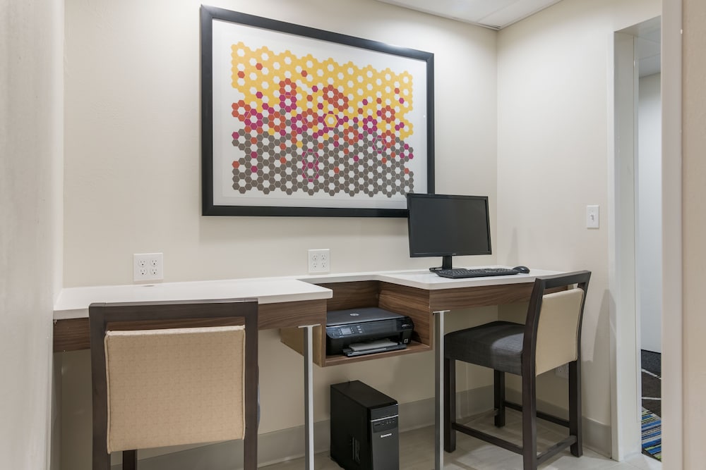 Holiday Inn Express Plymouth, an IHG Hotel 36/41