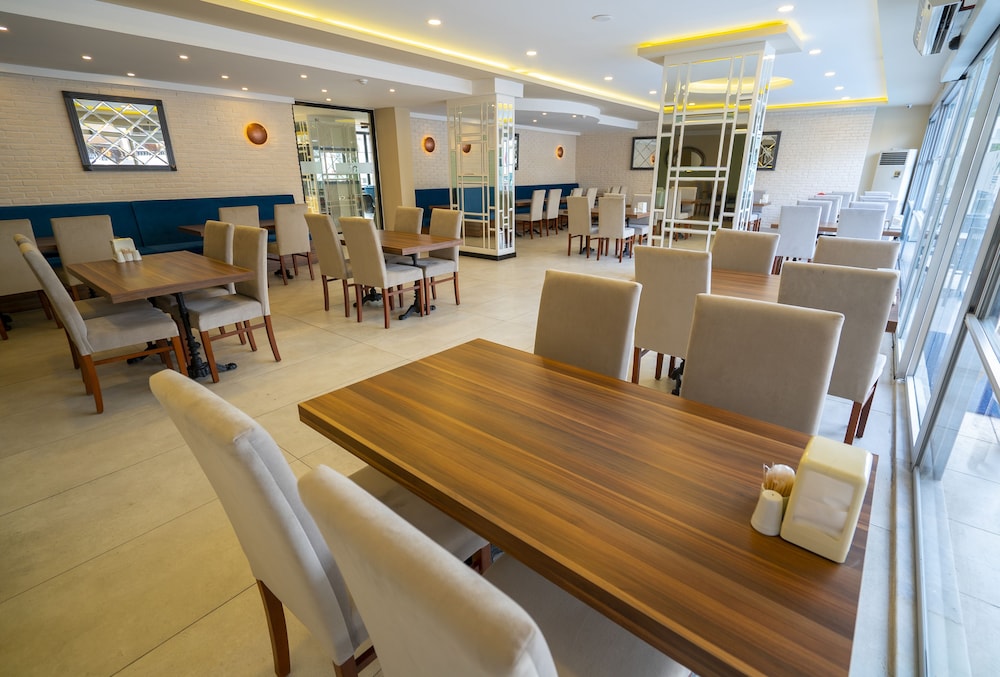 Azak Beach Hotel 34/50