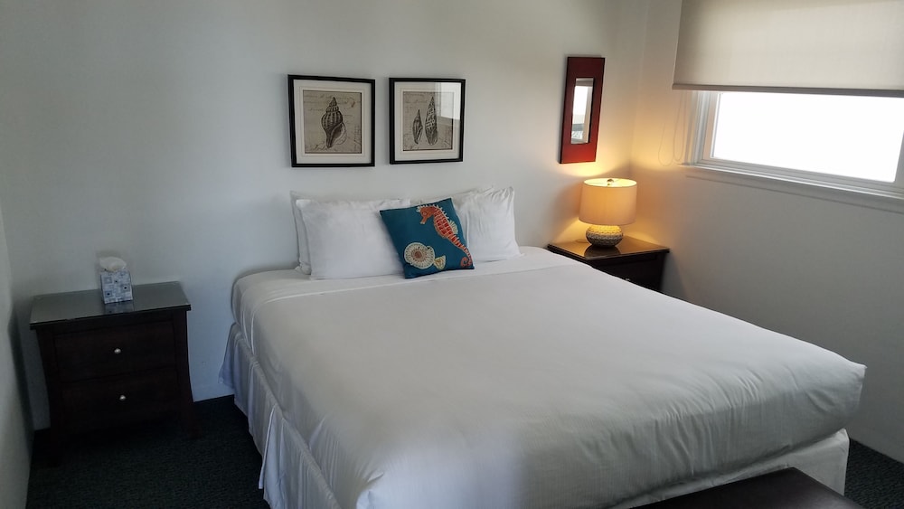 Sea Horse Resort 17/75
