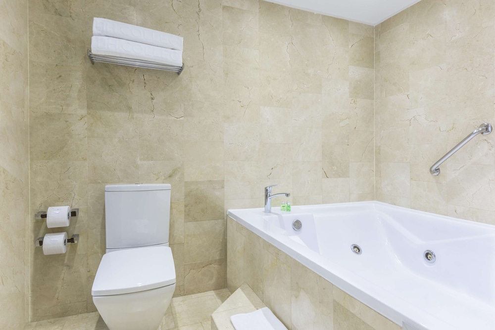NH Collection Bogota Teleport Royal 50/50