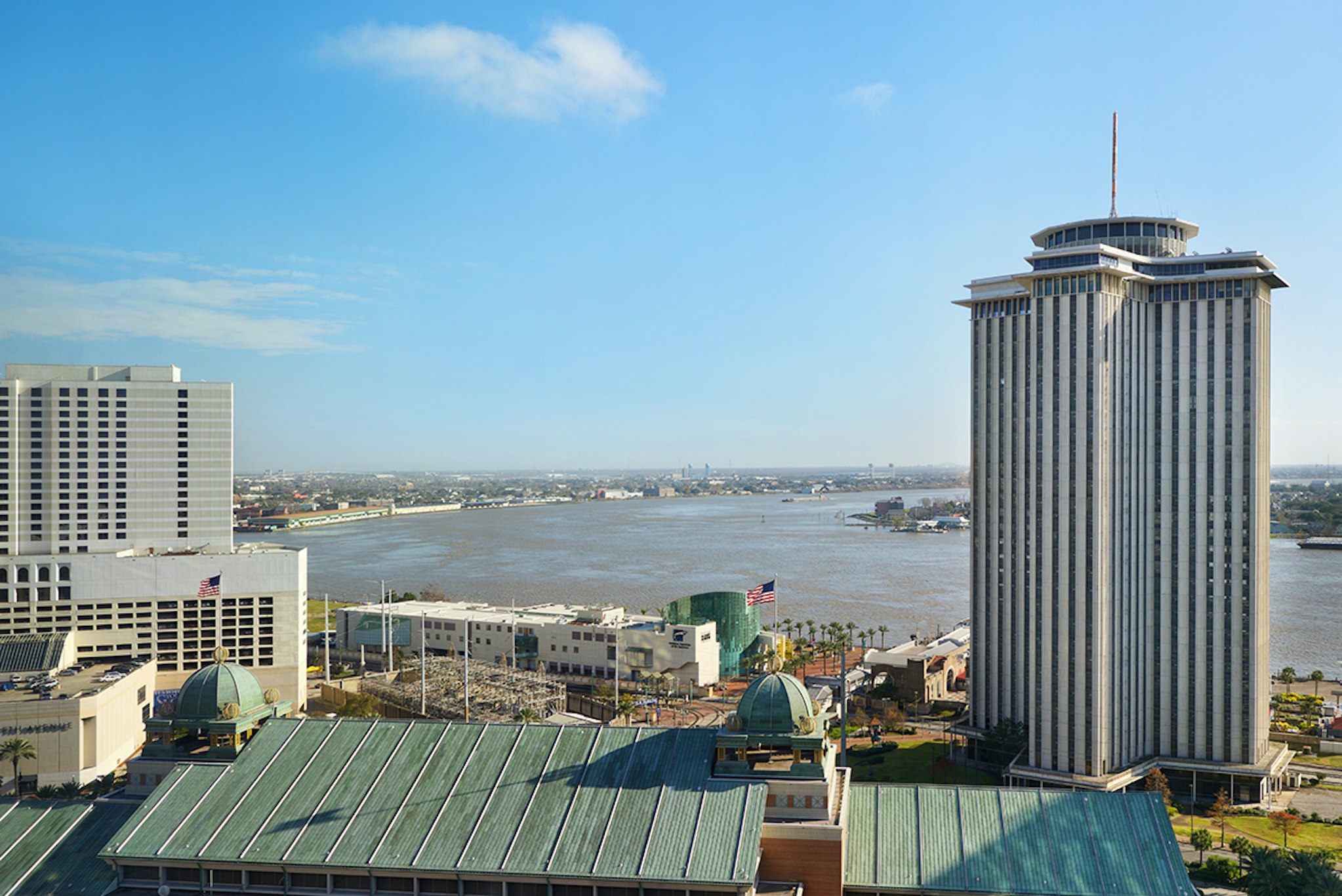 Loews New Orleans Hotel 68/72