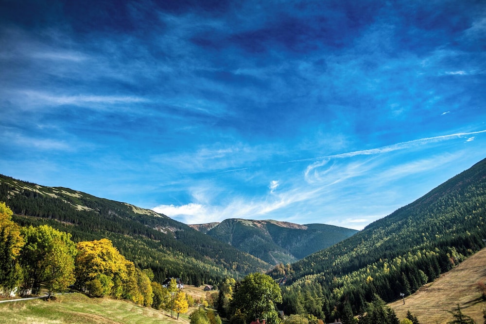 Olympie Hotel, Spindleruv Mlyn 52/60