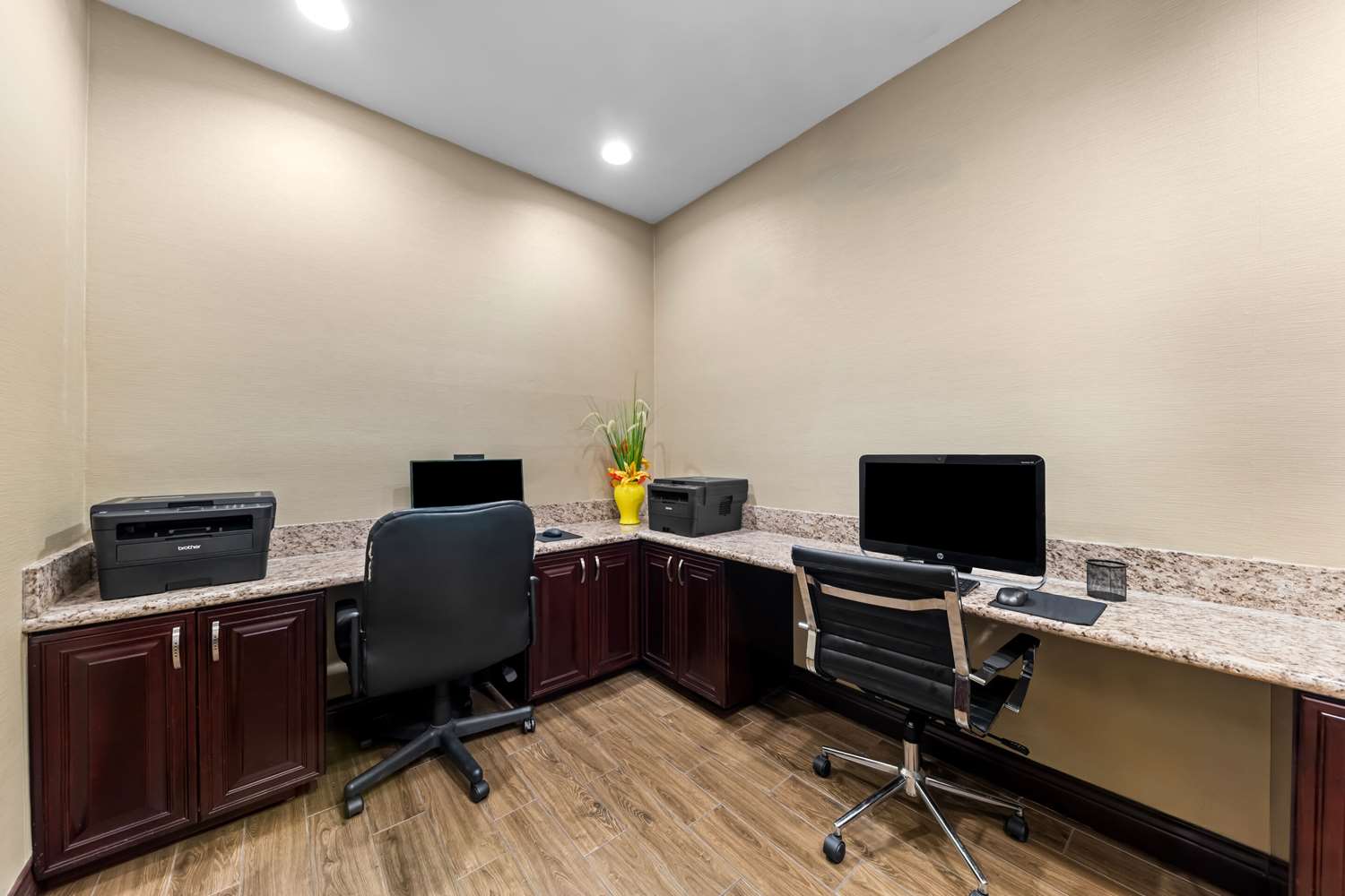 Comfort Inn Suites Near Lake Lewisville 36/43