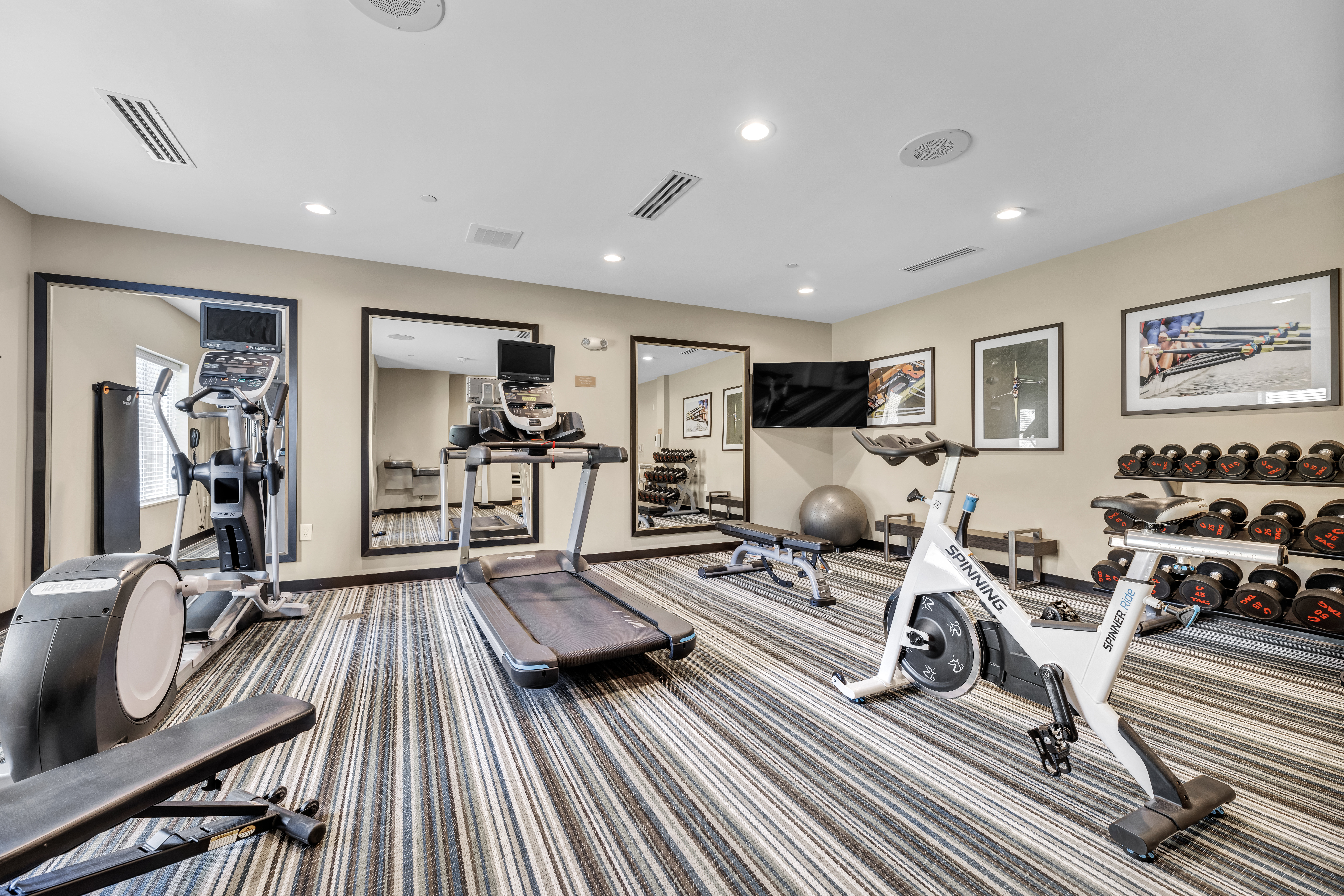 CANDLEWOOD SUITES DUMFRIES - QUANTICO 35/63