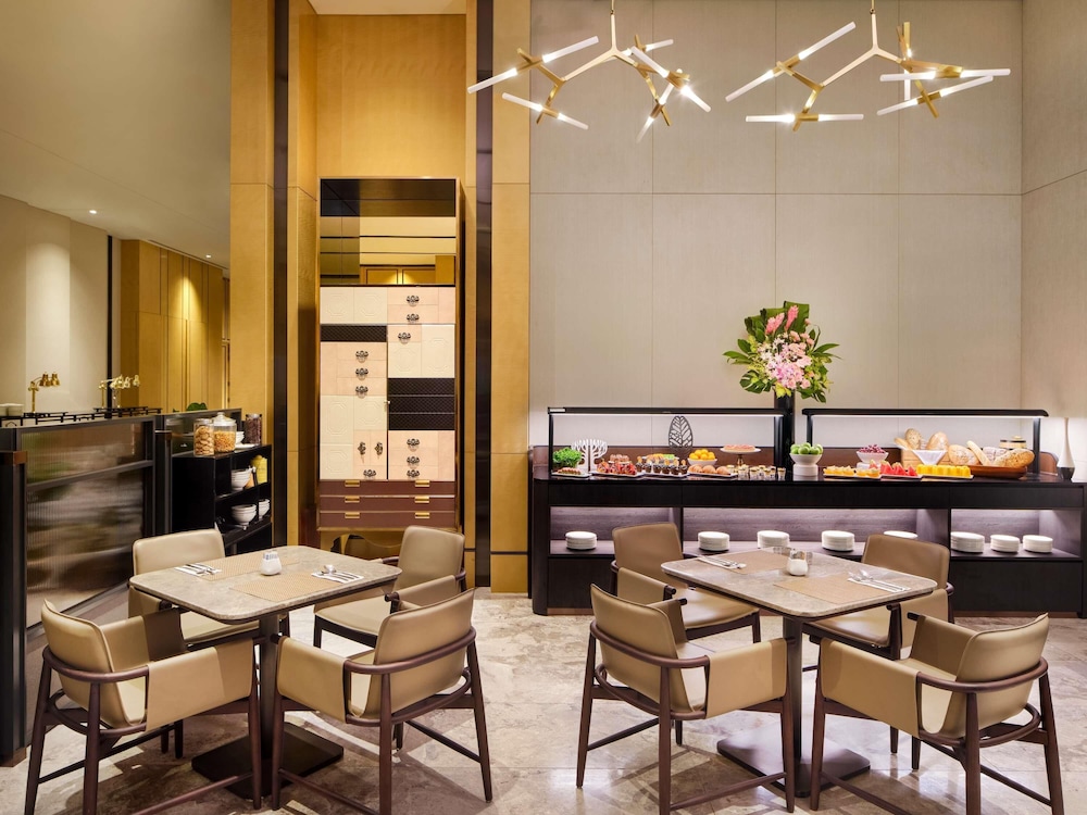 Sofitel Singapore City Centre 51/71