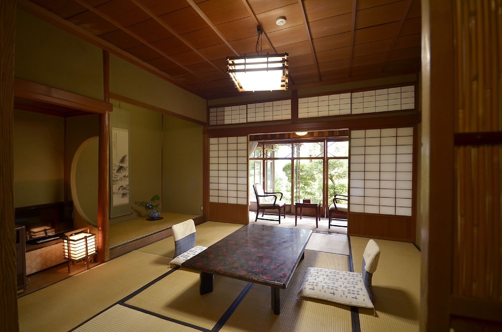 Yunoshimakan 21/50
