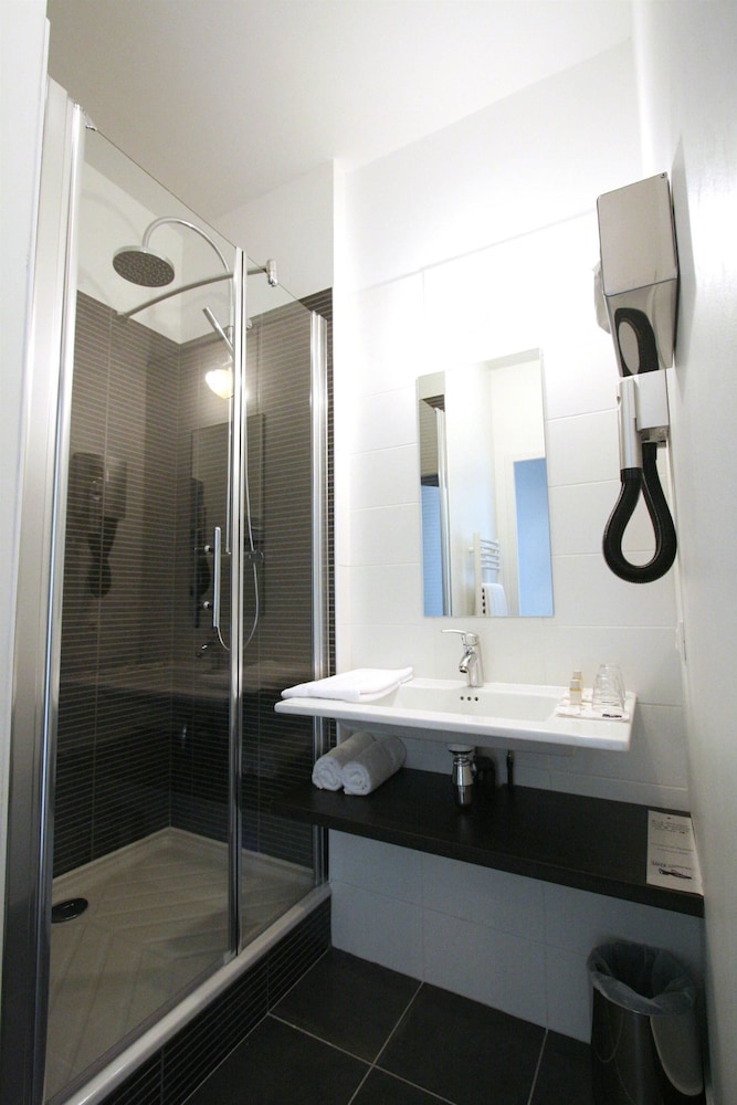 Kyriad Nantes Ouest Saint Herblain Zenith 41/44