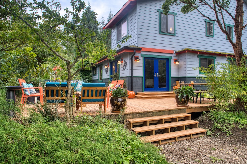 Sehome Garden Inn 3/29