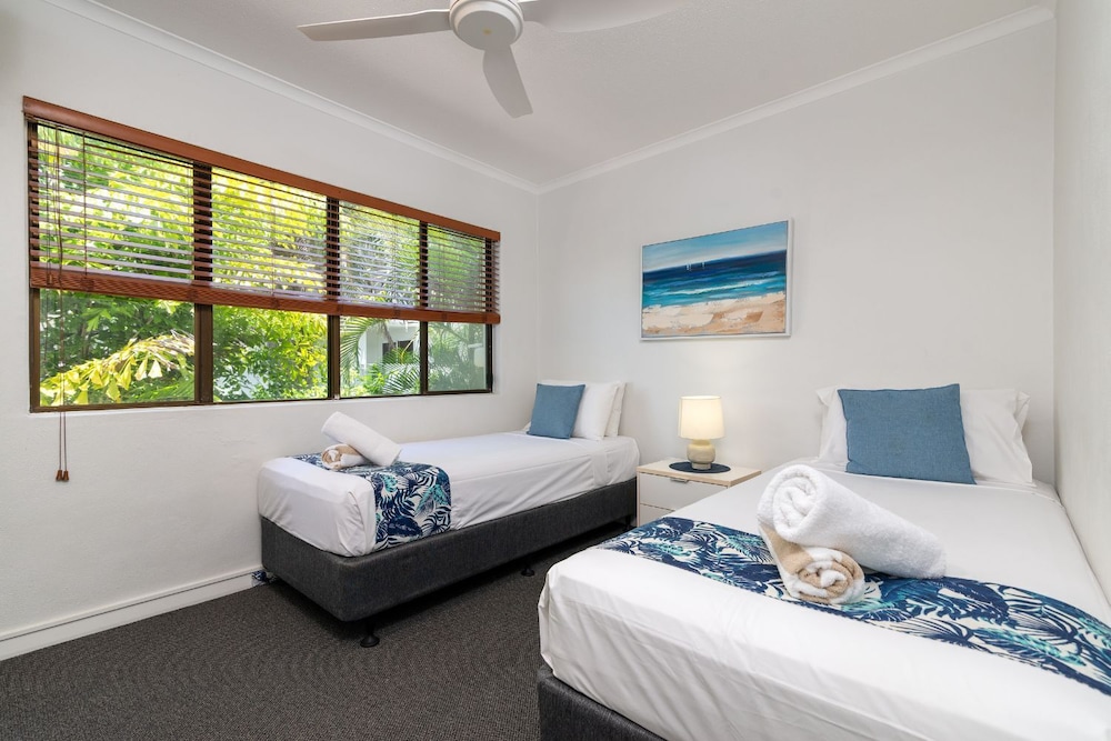 2 BEDROOMS, APARTMENT, POOL VIEW