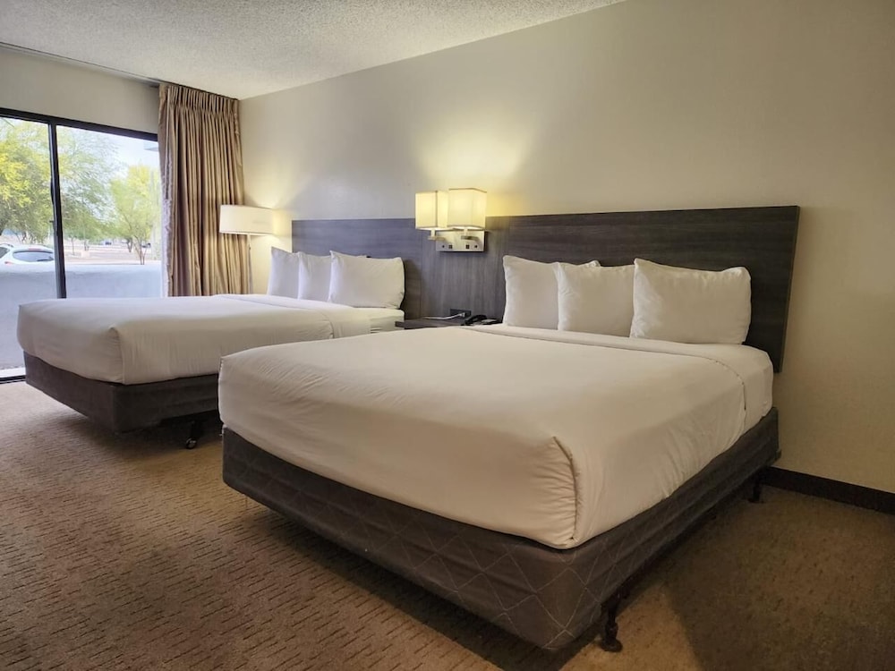 Standard, 2 Queen Beds