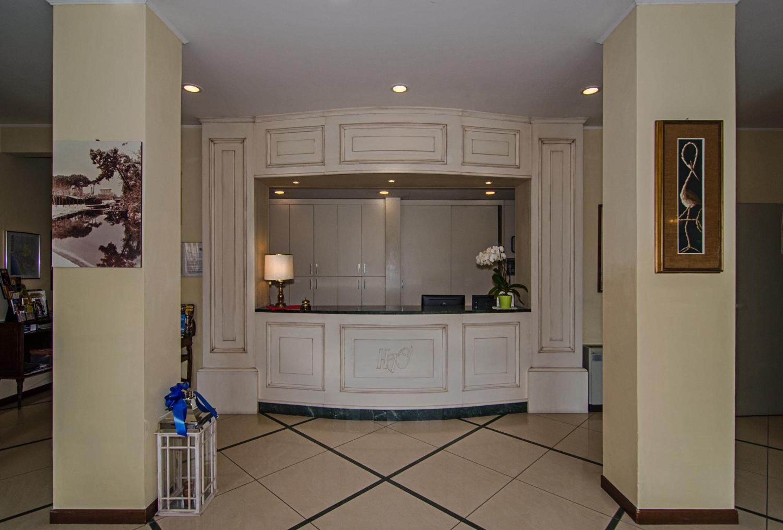 HOTEL VILLA OMBROSA 8/52