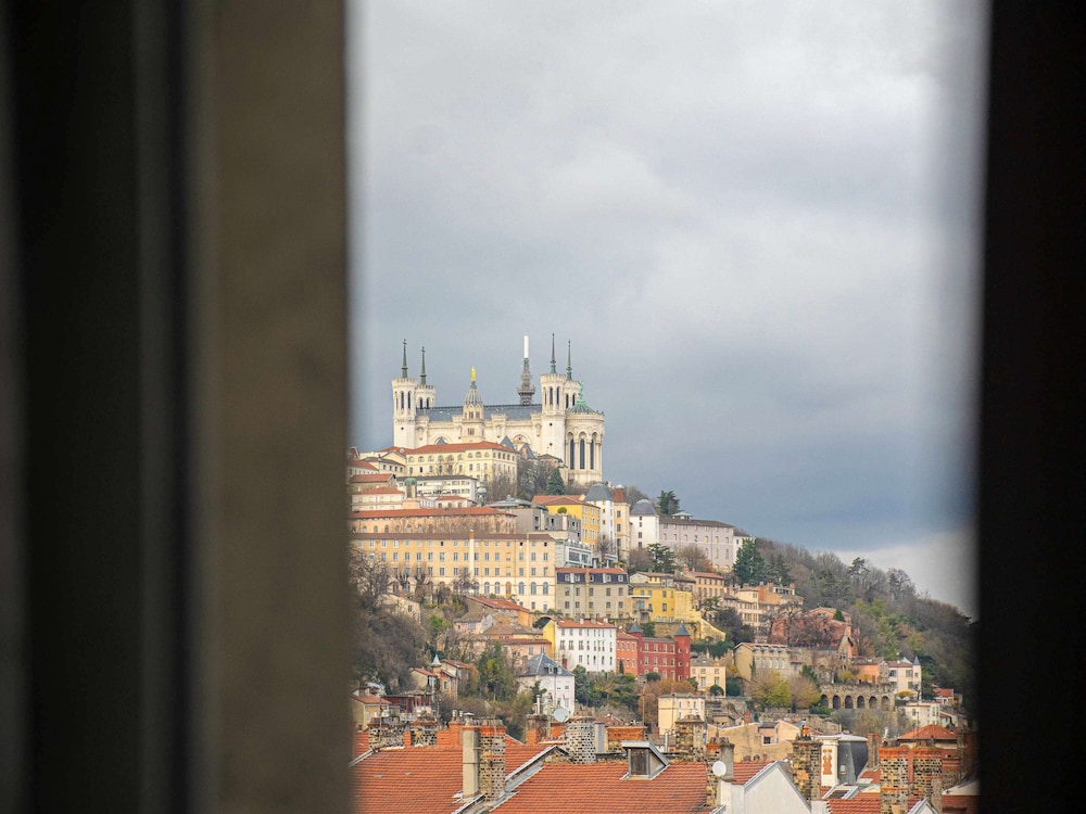 Mercure Lyon Centre Chateau Perrache 45/50