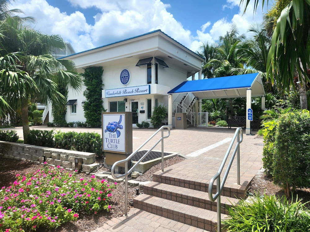 Vanderbilt Beach Resort 56/65