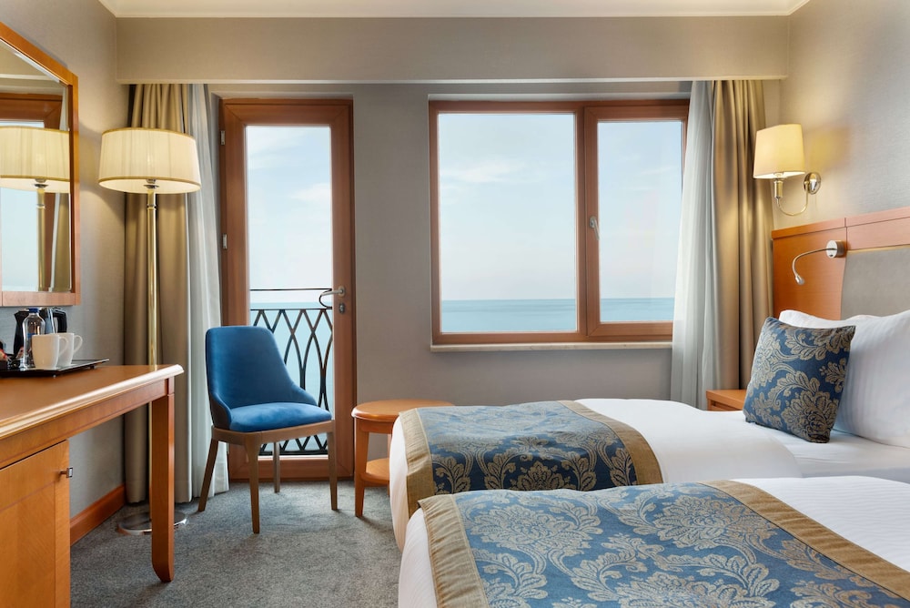 La Quinta by Wyndham Giresun 24/71