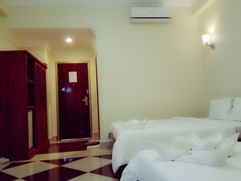 Golden Star Inn 16/40