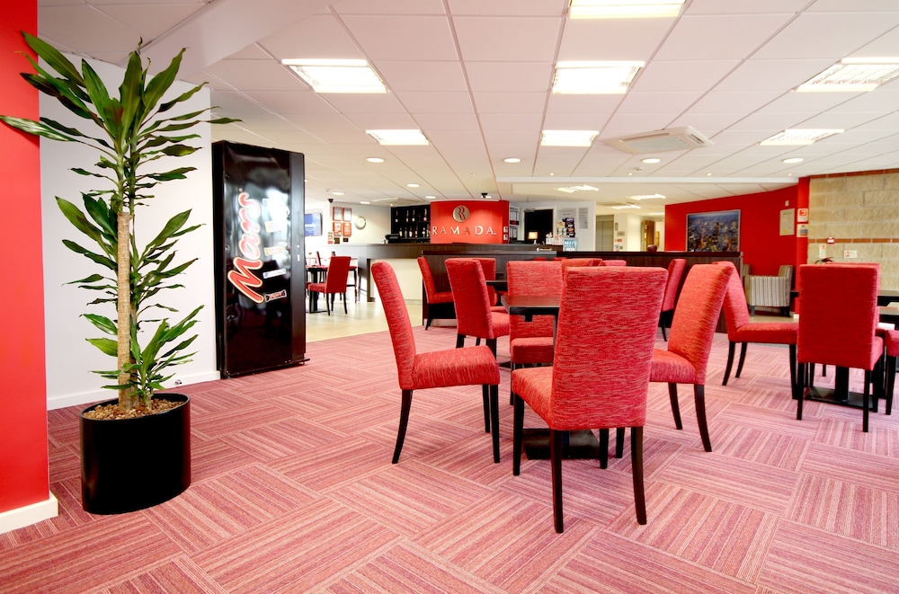 Ramada by Wyndham London Stansted Airport 30/35