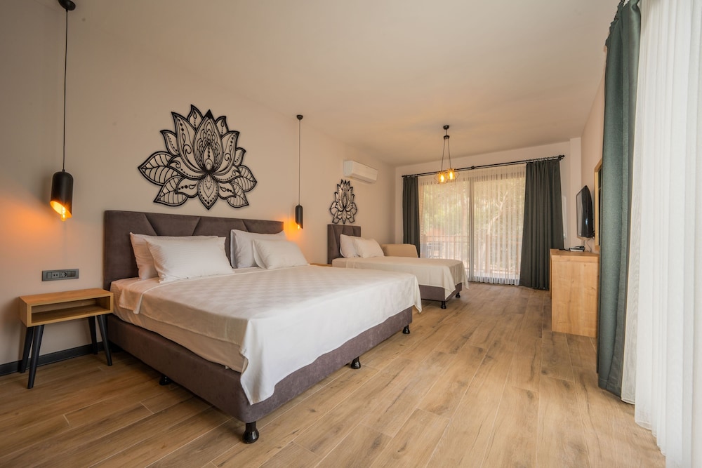 Sea Valley Lodge 7/50
