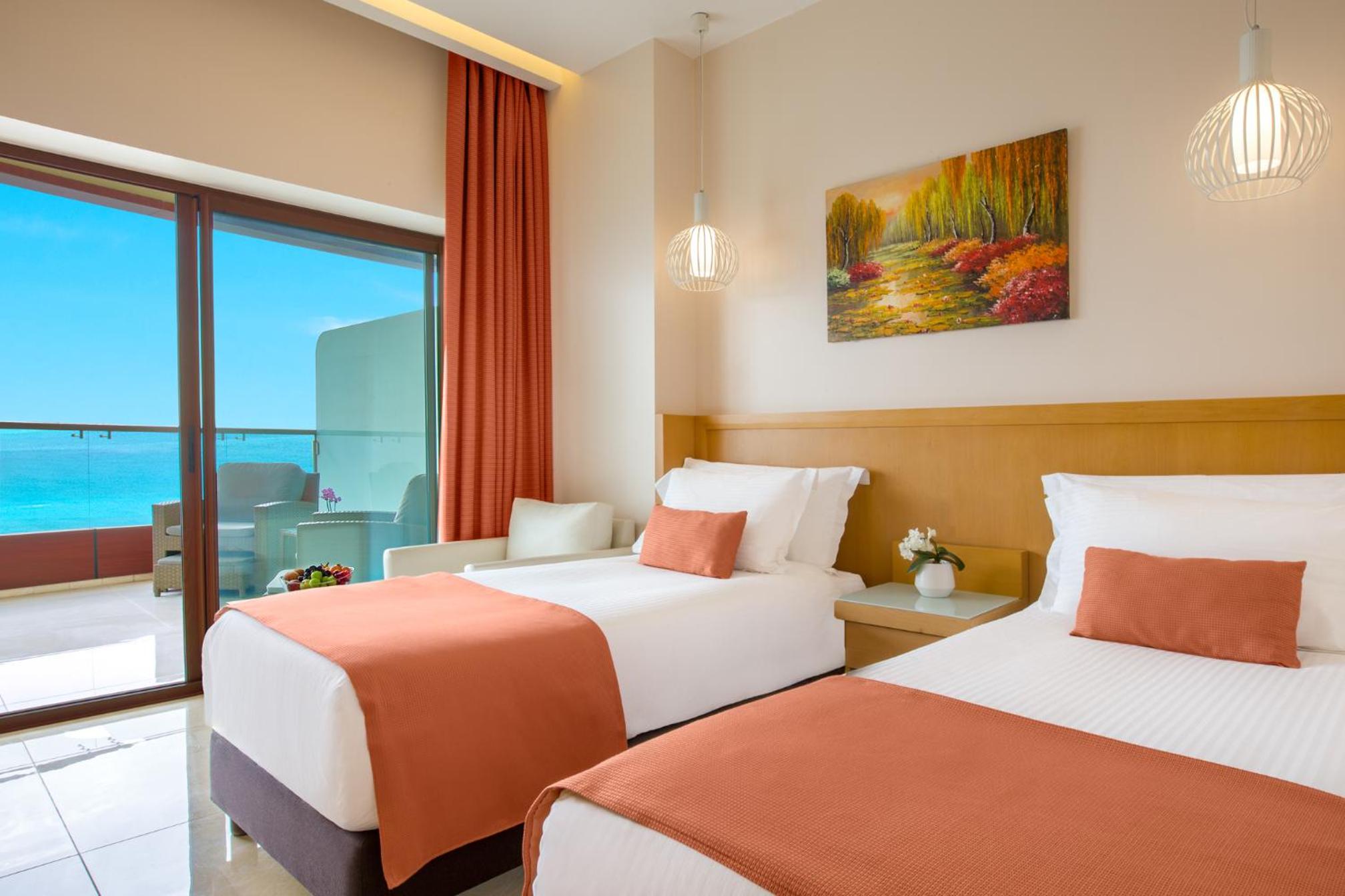Standard, Twin Beds