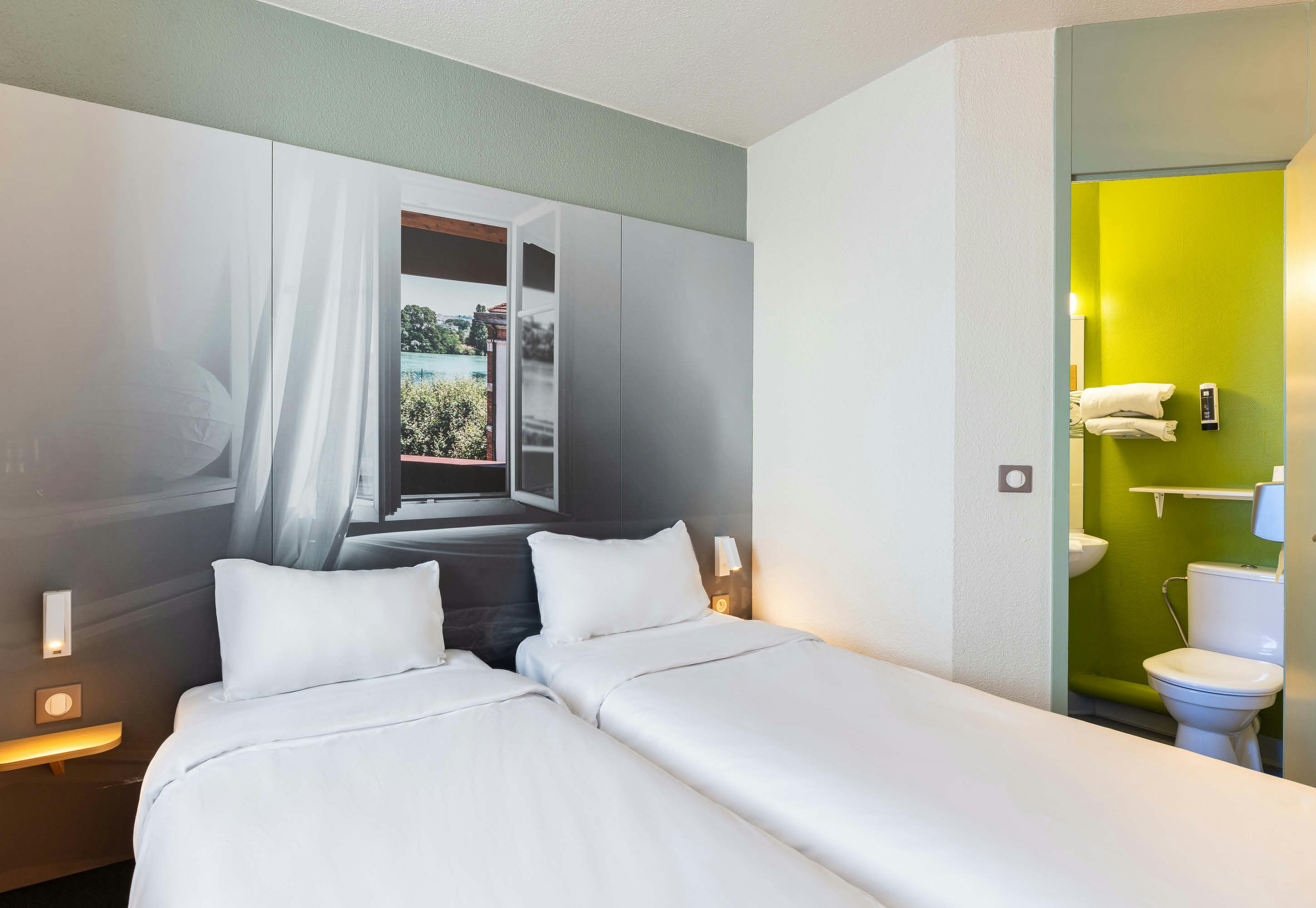 B&B Hotel Lyon Saint Bonnet Mid Plaine 6/17