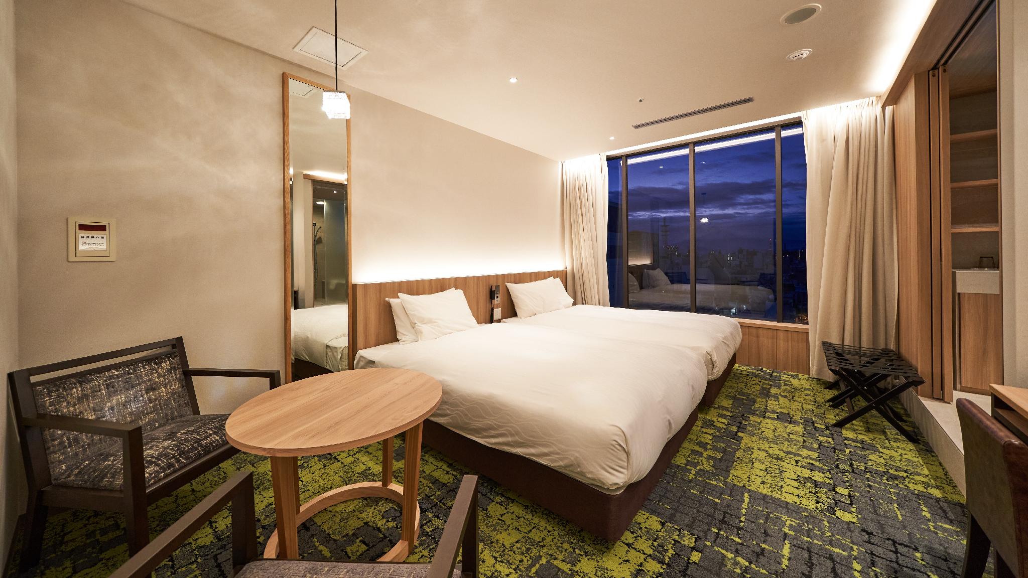 Renovated, Deluxe, Twin Beds