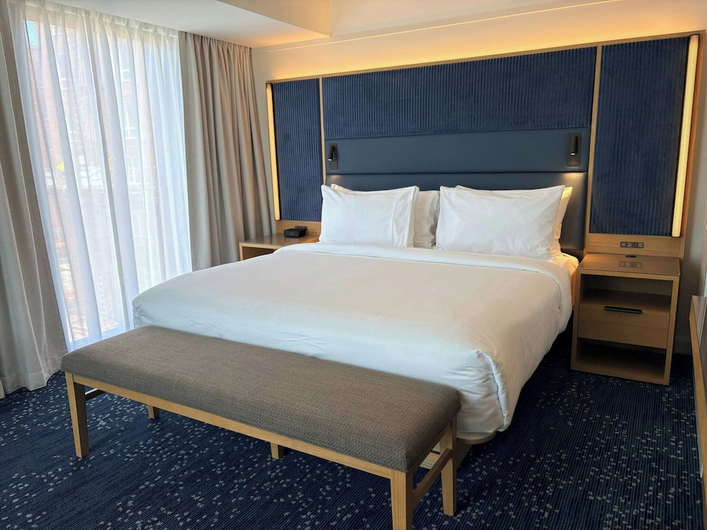 Virginia Guesthouse Hotel and Conference Center 16/50