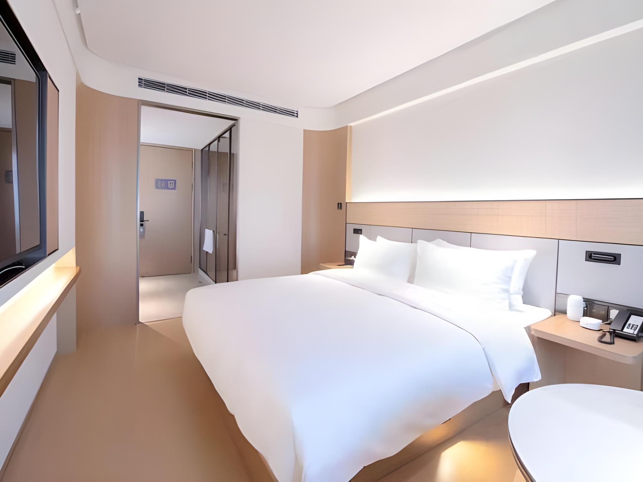 Ji Hotel (Shanghai Longyang Road Magnetic Levitation) 22/35