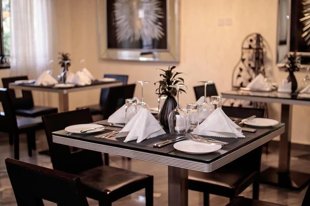 Oak Plaza Hotel Accra 48/57