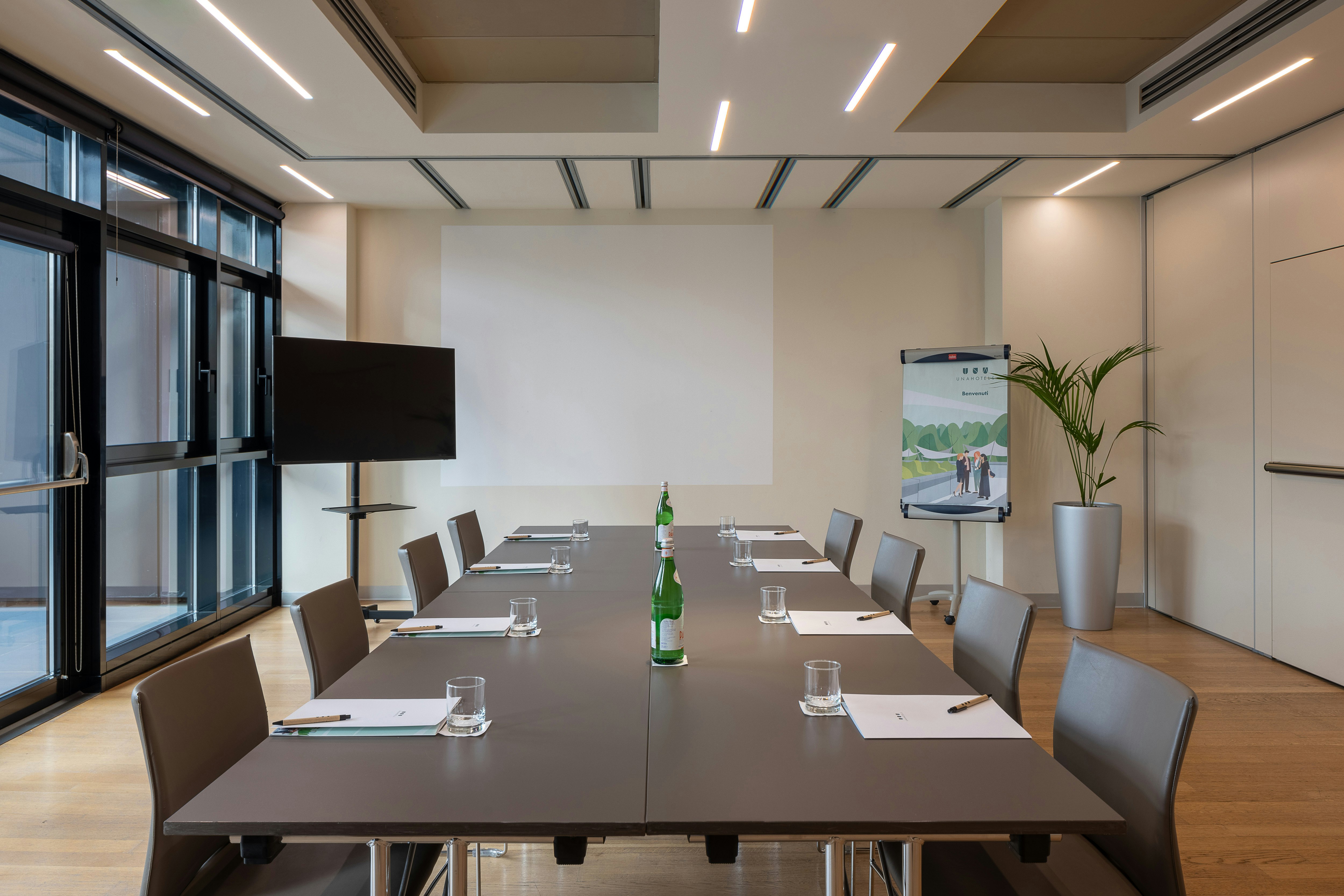 Unahotels Bologna Fiera 76/87