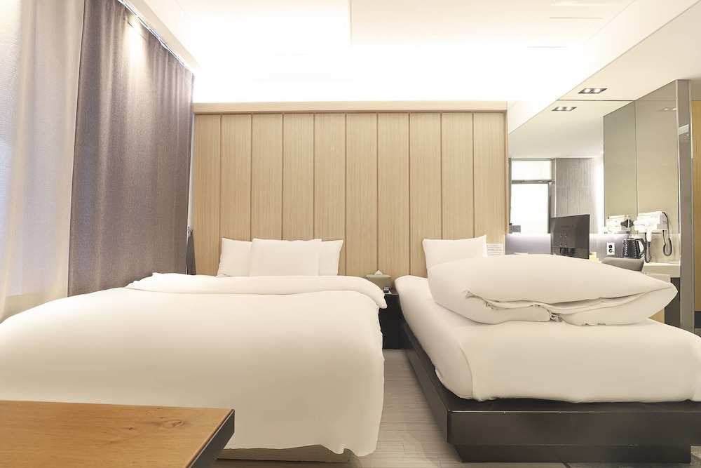 SUPERIOR, TWIN BEDS