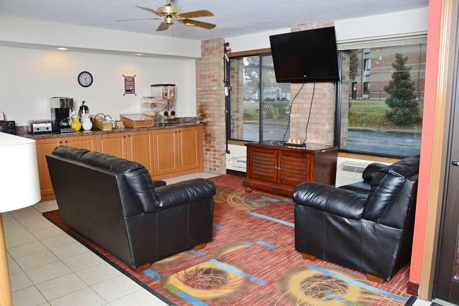 Country Hearth Inn & Suites Kenton 7/47