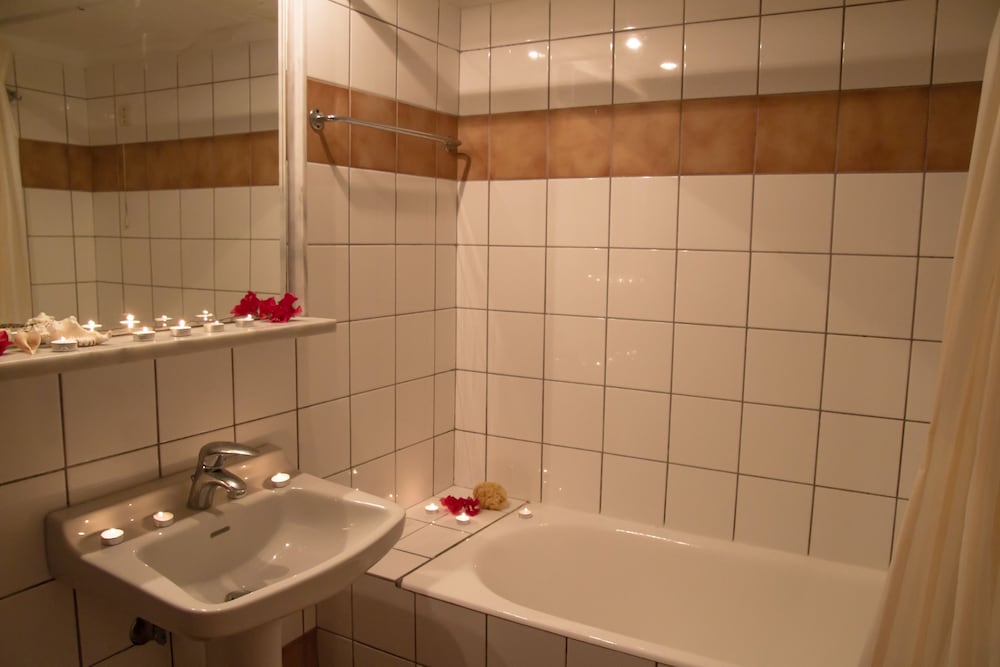 Club Lyda Hotel 33/66