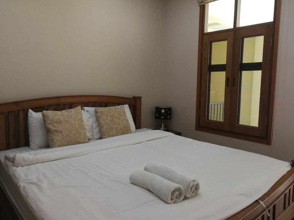 STANDARD, DOUBLE BED