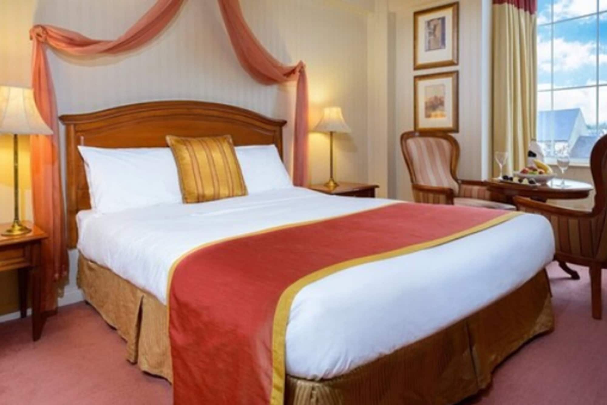 غرفة كلاسيكية بسرير مزدوج أو سريرين منفصلين، RIVER ISLAND HOTEL 2/2