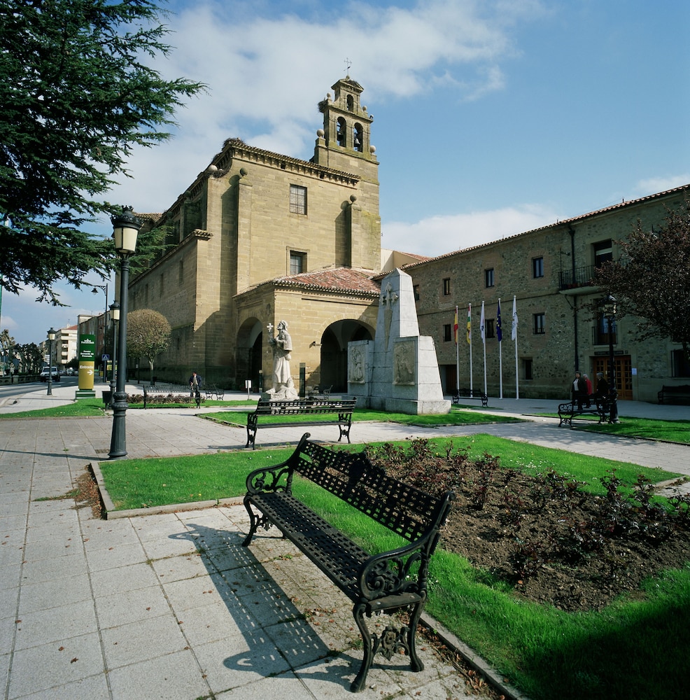 Parador de Santo Domingo Bernardo de Fresneda 2/38