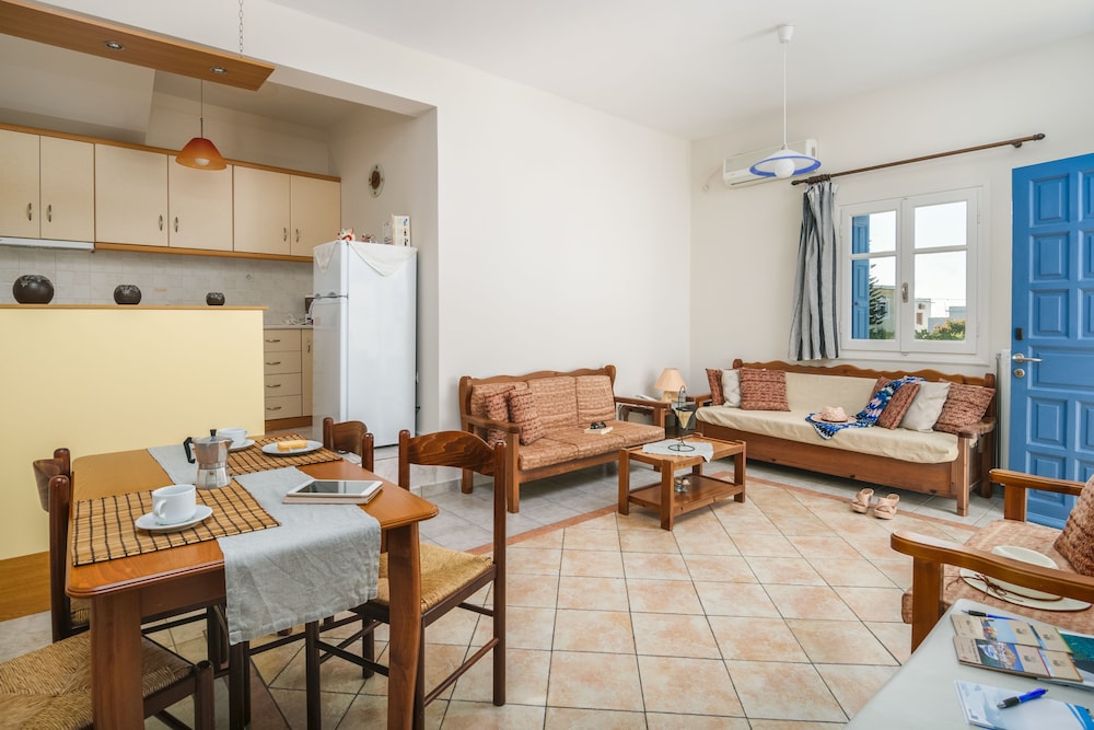 Vivere a Plakes Milos 34/54
