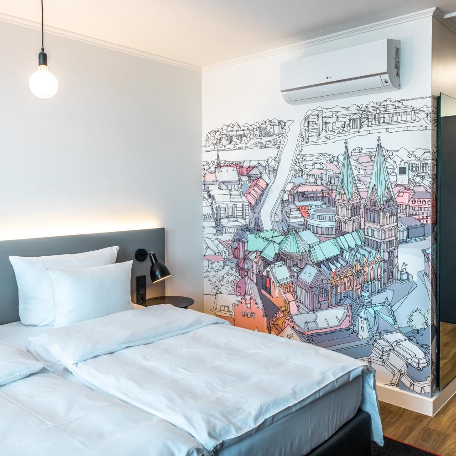 Plus, Penta, Twin Beds