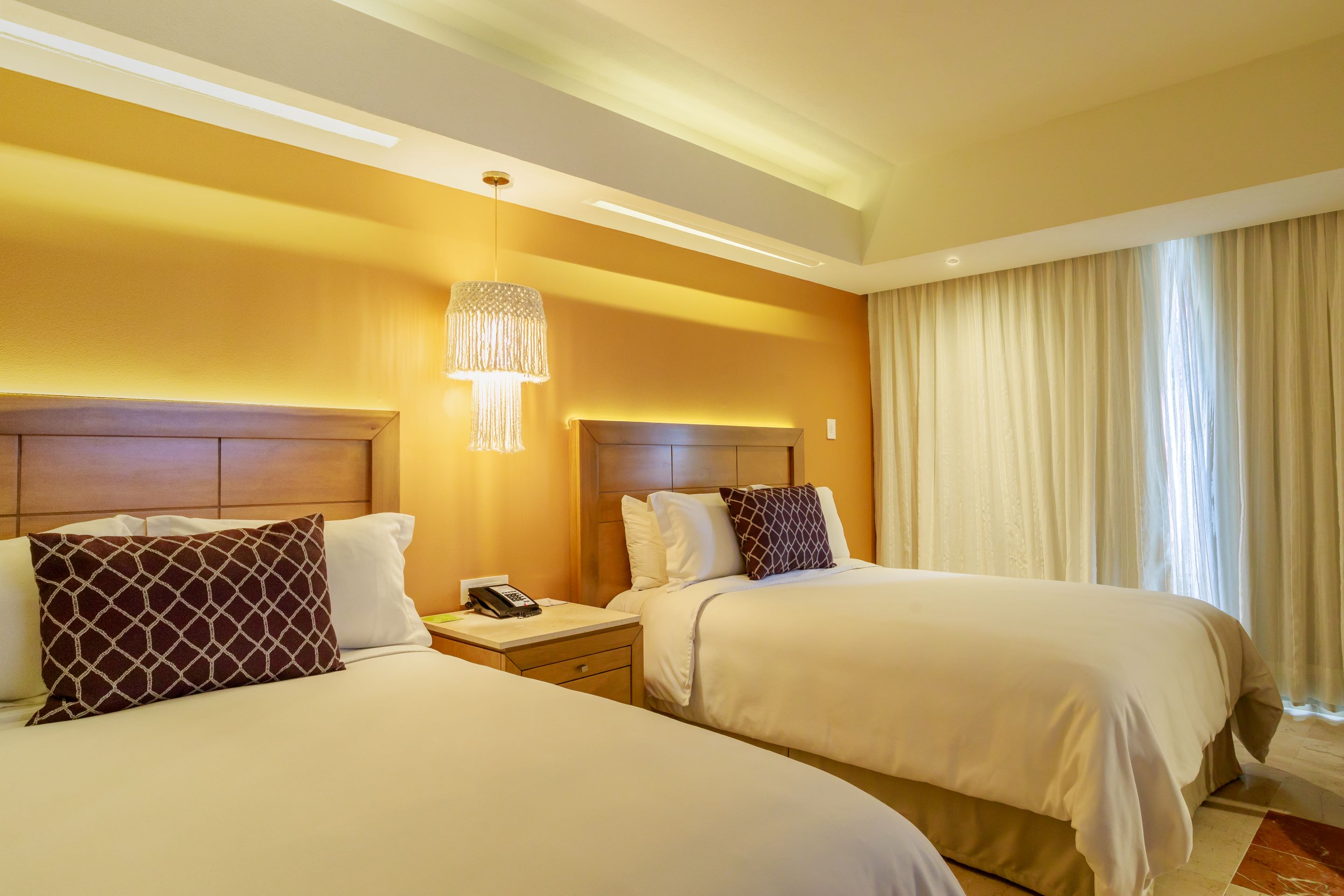 Deluxe, 2 Double Beds